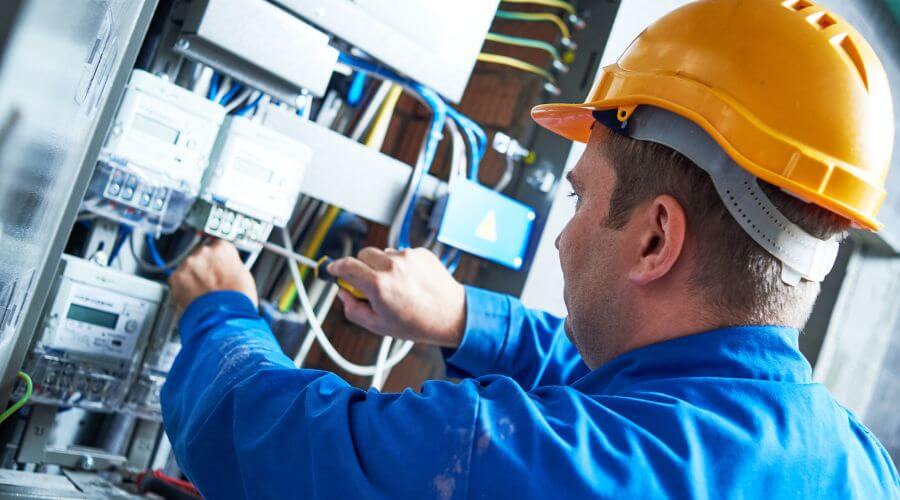 Professional knob-and-tube  cloth wire replacement elgin il services in Elgin - Elgin Knob and Tube Replacement Pros